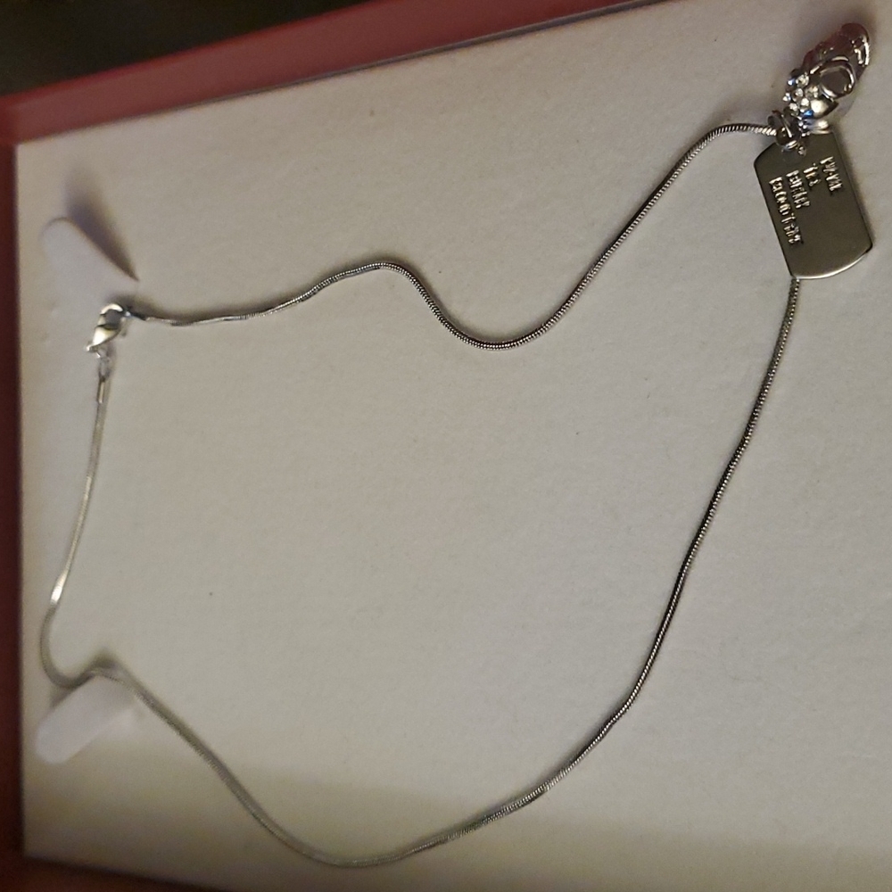 Buy 1 get 1 free. Cute charm necklace - Picture 1 of 2